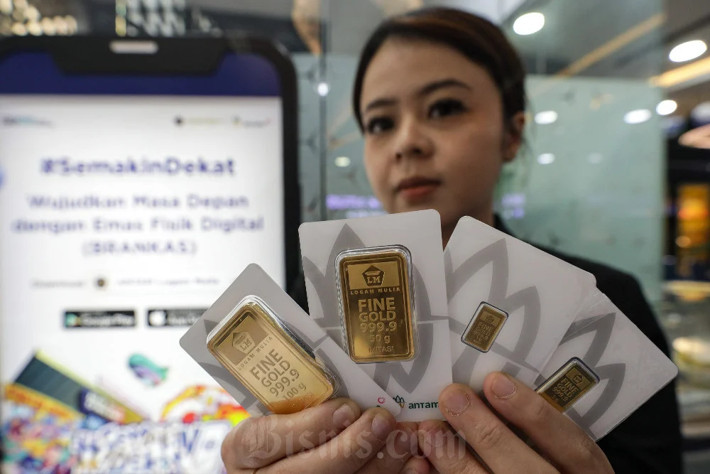 Harga Emas 24 Karat Antam Turun Akhir Pekan, Termurah Rp1.008.500