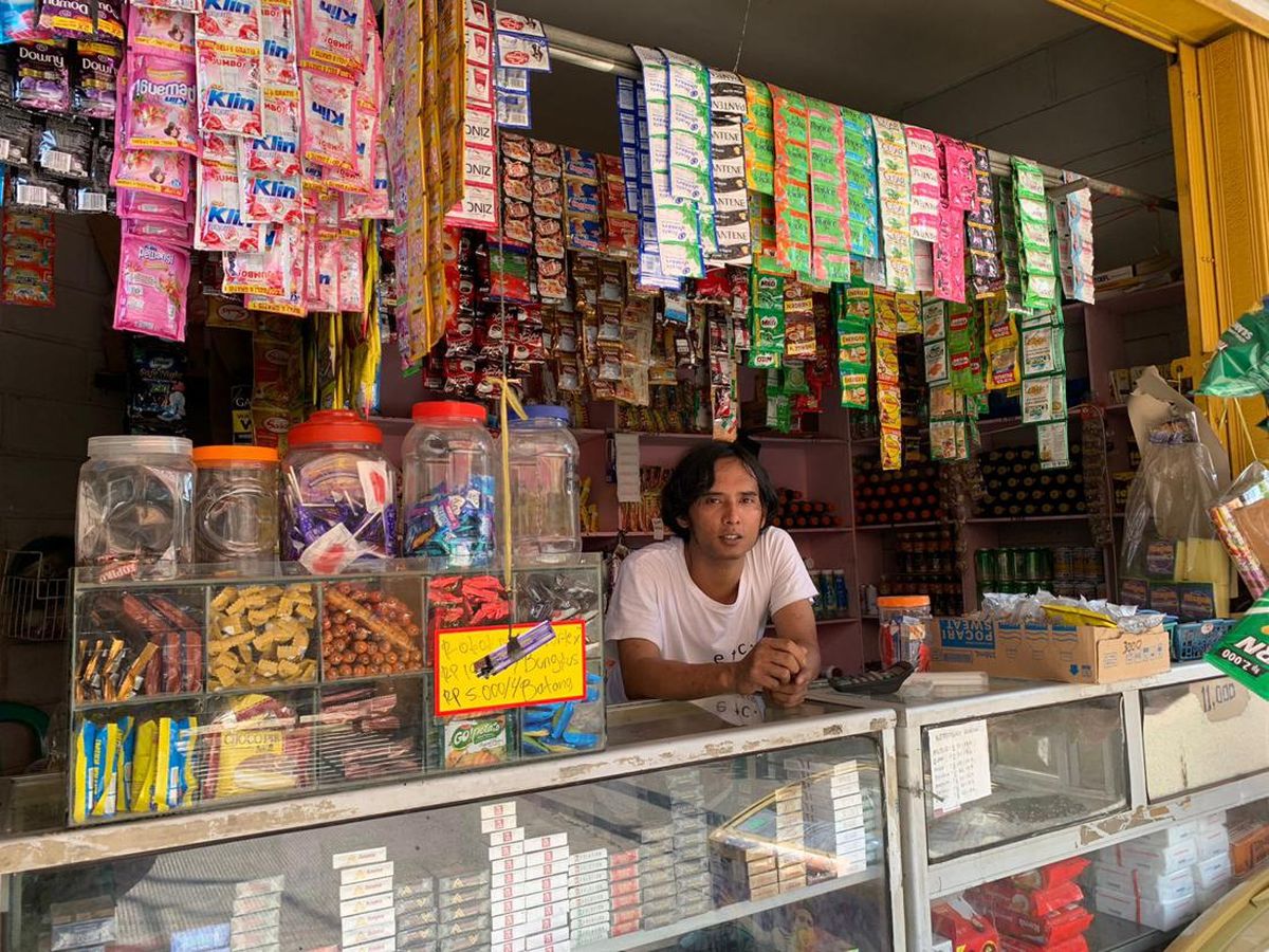 Beras Curah di Warung Madura Diburu Warga, Paling Laku yang Harga Murah